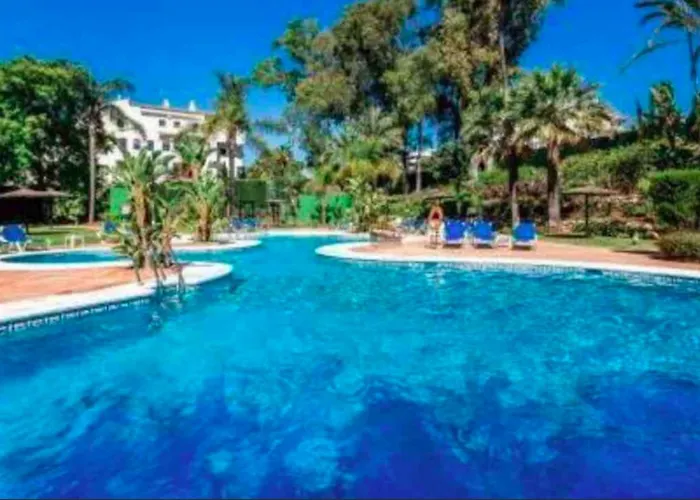 Puerto Banus With Private Garden