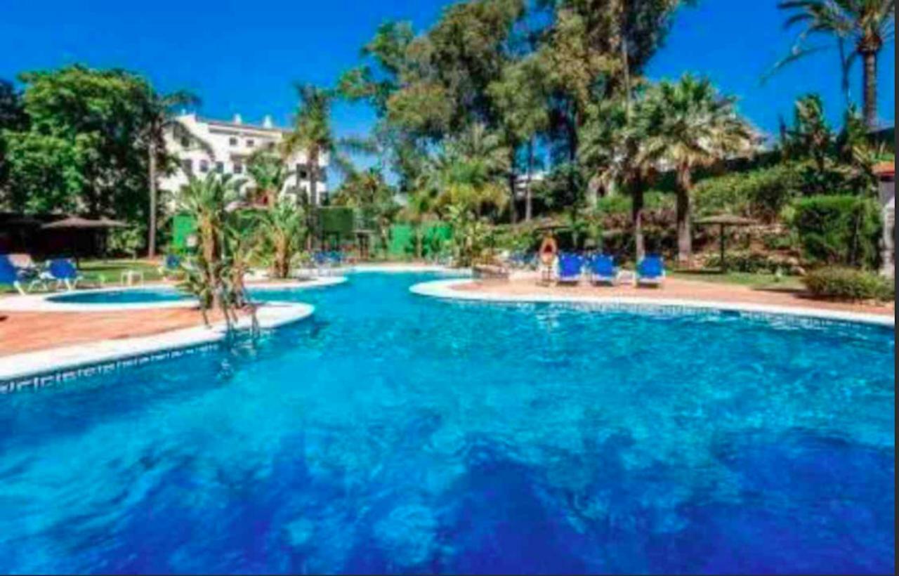 Puerto Banus With Private Garden Apartamento